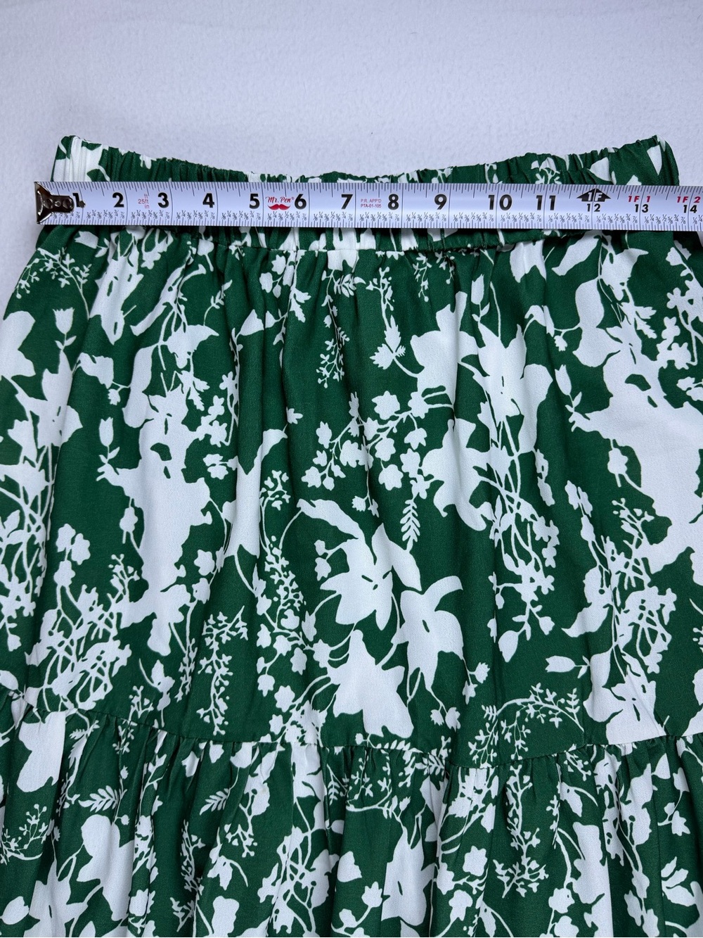 Halara Green White Floral Tiered Maxi Skirt Size Medium Elastic Waist Boho - Picture 4 of 6